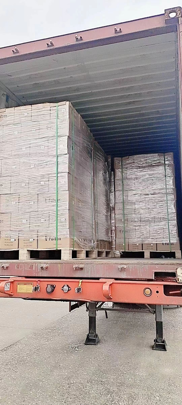 Cotainers Tapes Loading